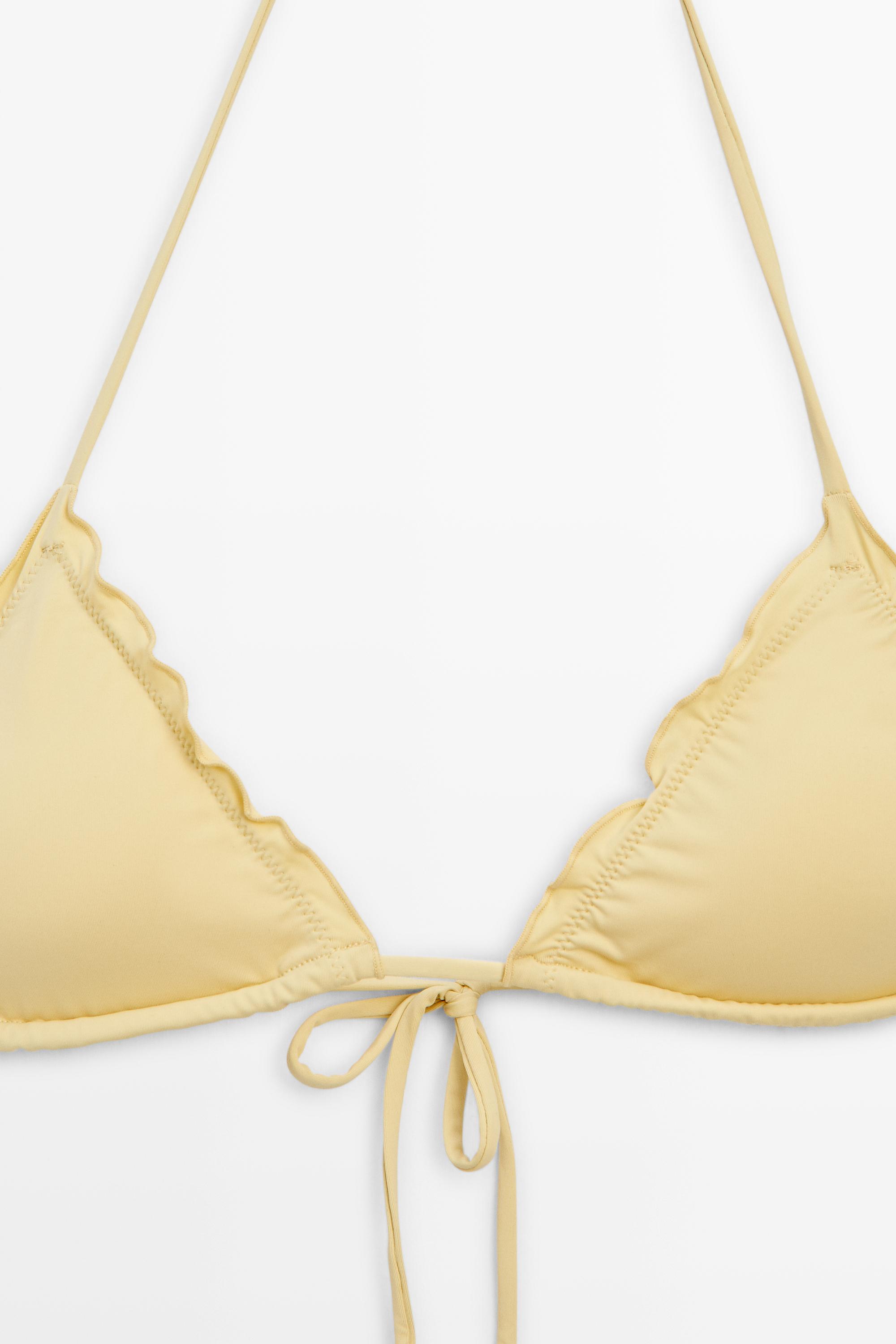 Haut de bikini triangle à volants